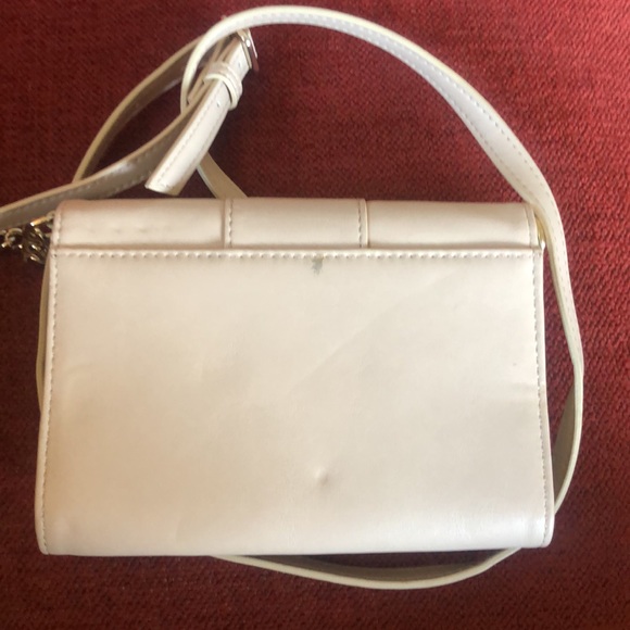 Nine West Cross Body Bag Beige with gold accessories and inside. Purchased - Picture 3 of 6